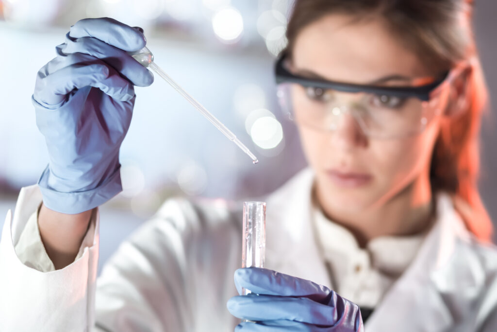 5 Characteristics of a Successful Medical Laboratory Scientist